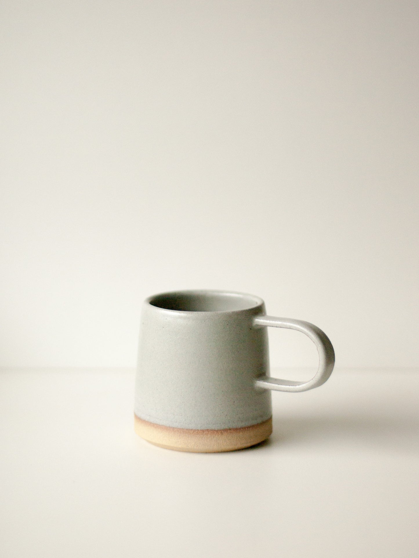 Mug gris bleuté