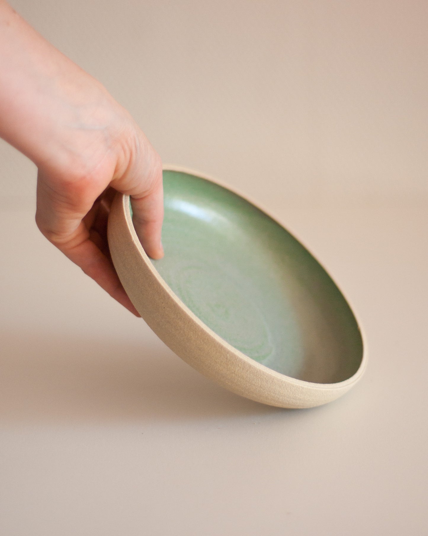 Assiette creuse vert Amande